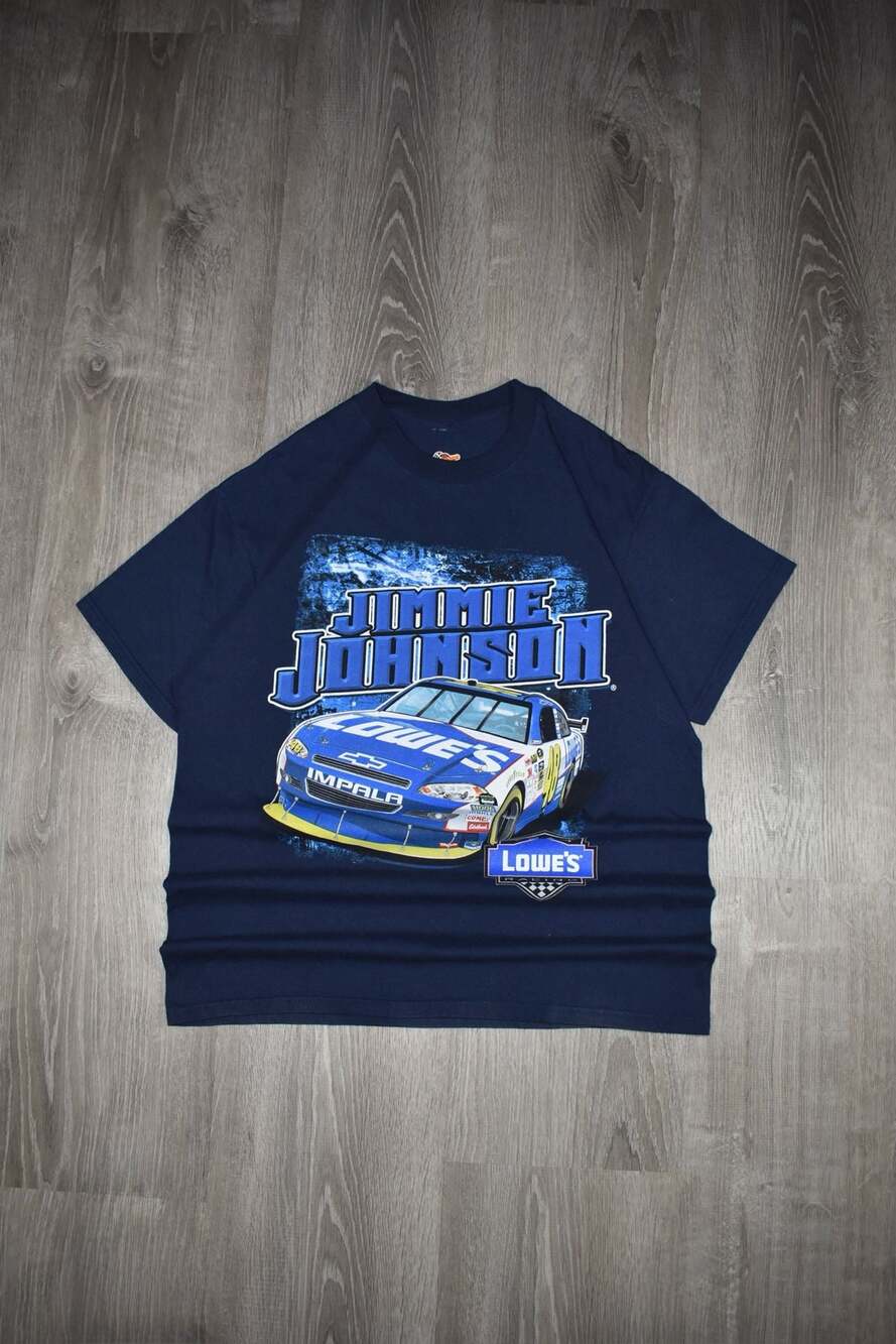 Winners Circle Jimmie Johnson #48 Lowe's NASCAR Graphic T-Shirt Size M